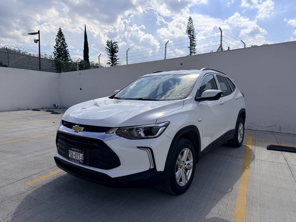 Foto de Chevrolet Tracker LS 2023