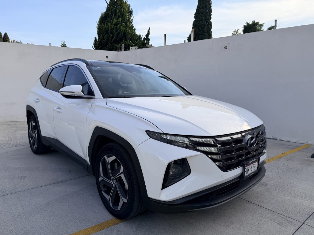 Foto de Tucson LIMTED HEV 2023