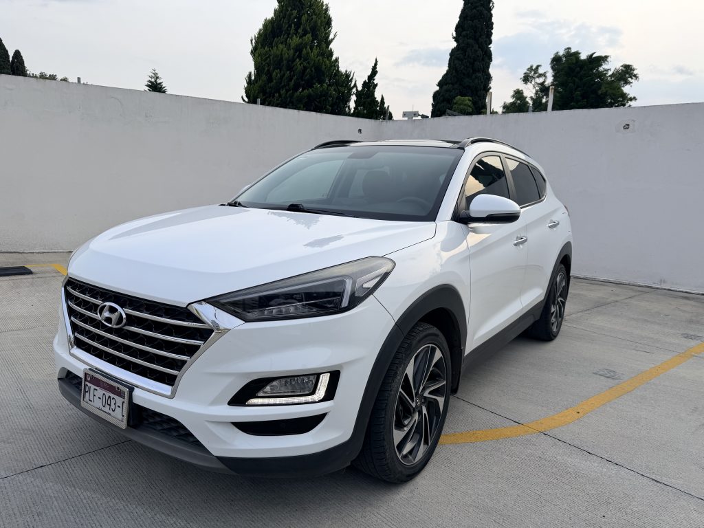 Foto de HYUNDAI TUCSON LIMITED TECH 2021