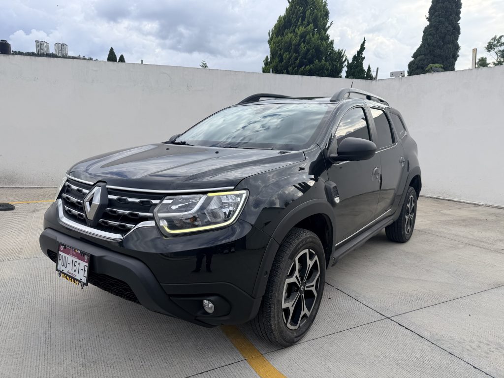 Foto de RENAULT DUSTER ICONIC 2024