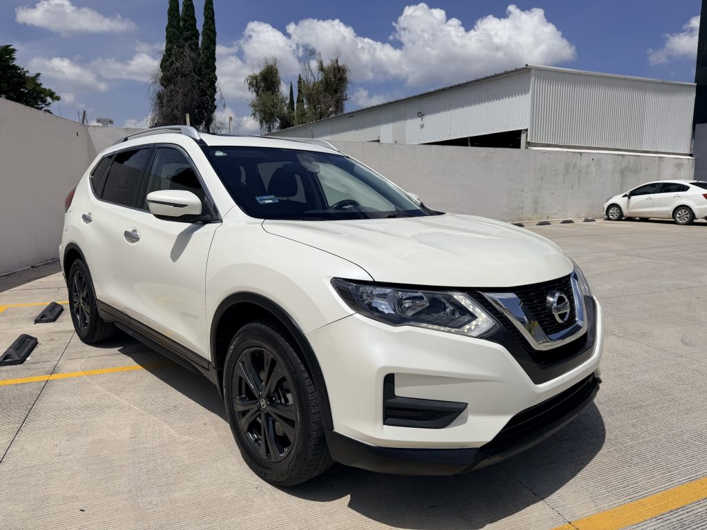Foto de NISSAN X-TRAIL ADVANCE 2022